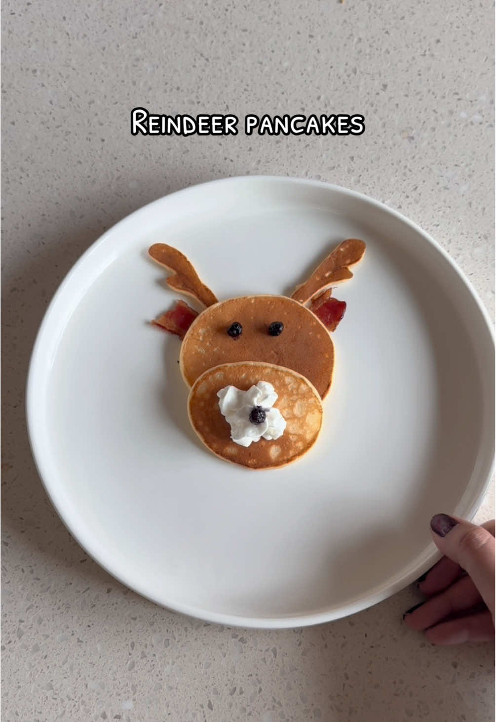 Reindeer Pancakes 🥞  #pancakes #reindeer #christmasfood #breakfast #christmas 