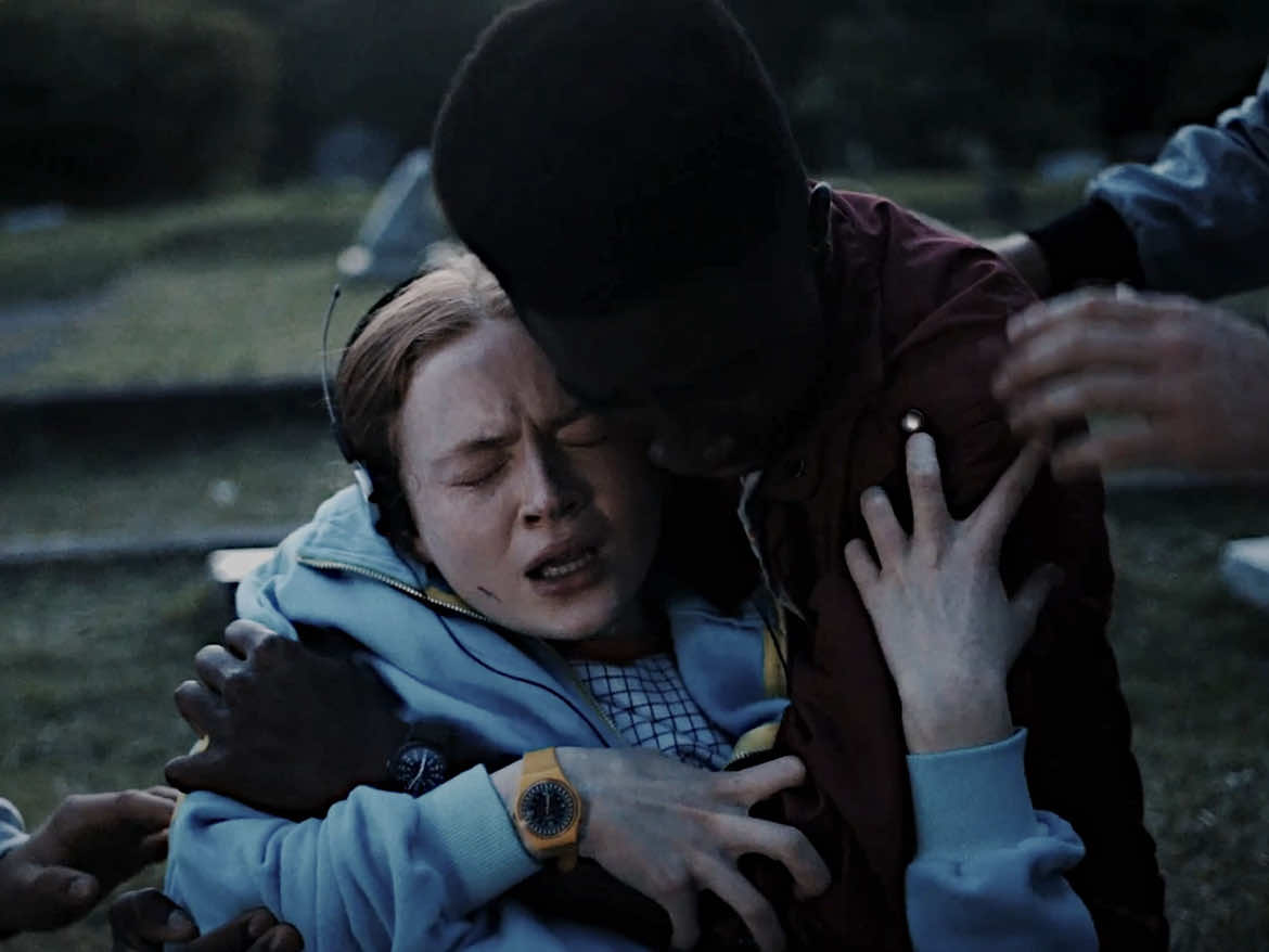 movie friday? | #lumax #lumaxedit #strangerthings #maxmayfield #lucassinclair 