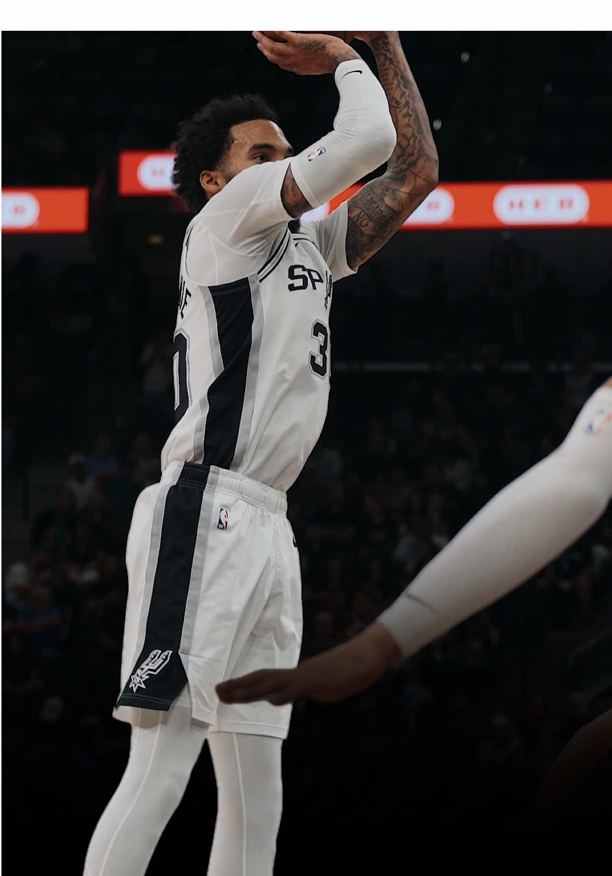 Can’t miss 😮‍💨🔥 #NBA #spurs #julianchampagnie 