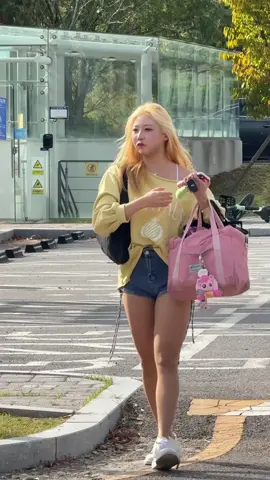 조예린(Cho Ye-rin)치어리더 소닉붐 출근길