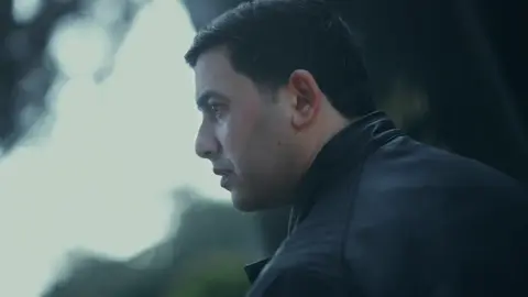 “Bəzən bir söz hər şeydən çox səssiz qalar… 💔 Anar Xan – Söz Verirəm klipinin tam versiyasını YouTube kanalımda izləyə bilərsiniz 🎬 #anarxan #sozverirem #yeniklip #retrosoul 