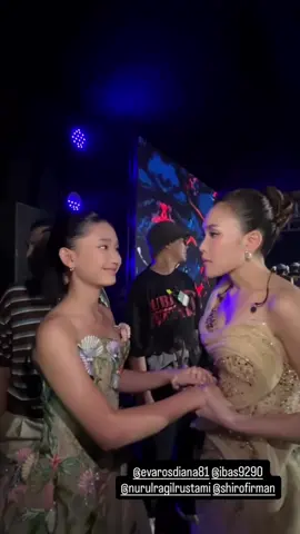 Bu ayu with iqis  Kilau mnctv 34 . . . . #ayutingting #bilqis #bilqiskhumairahrazak #mnctv #att 