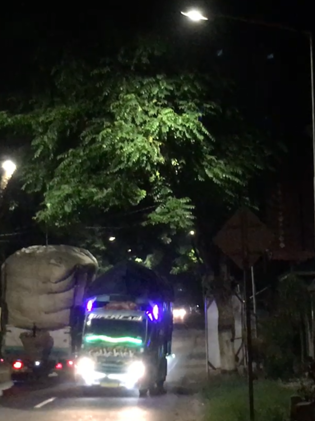 barang diskon😂🔥 #andresukakamu #trukmaniaindonesia #teamkediricepat 