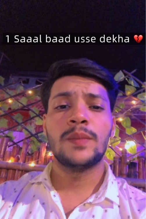 1 Saal baad usse dekha 🙂💔 #fyp #viral #foryou #trending #mehamzabaig 