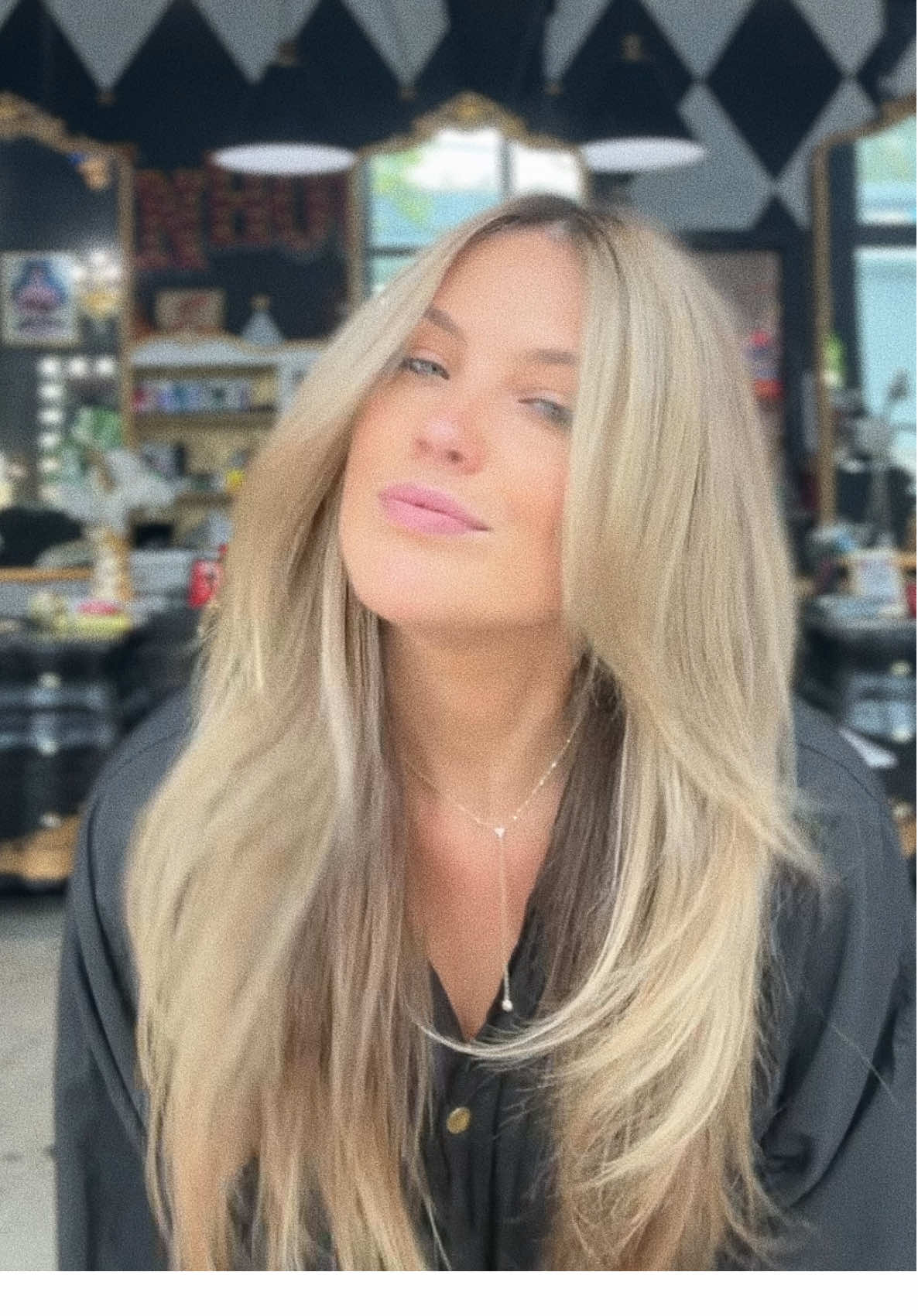 𝔹𝕃𝕆ℕ𝔻𝕀ℕ𝔾 is our specialty 🤍 #beigeblonde  @lexxlovestoyap 