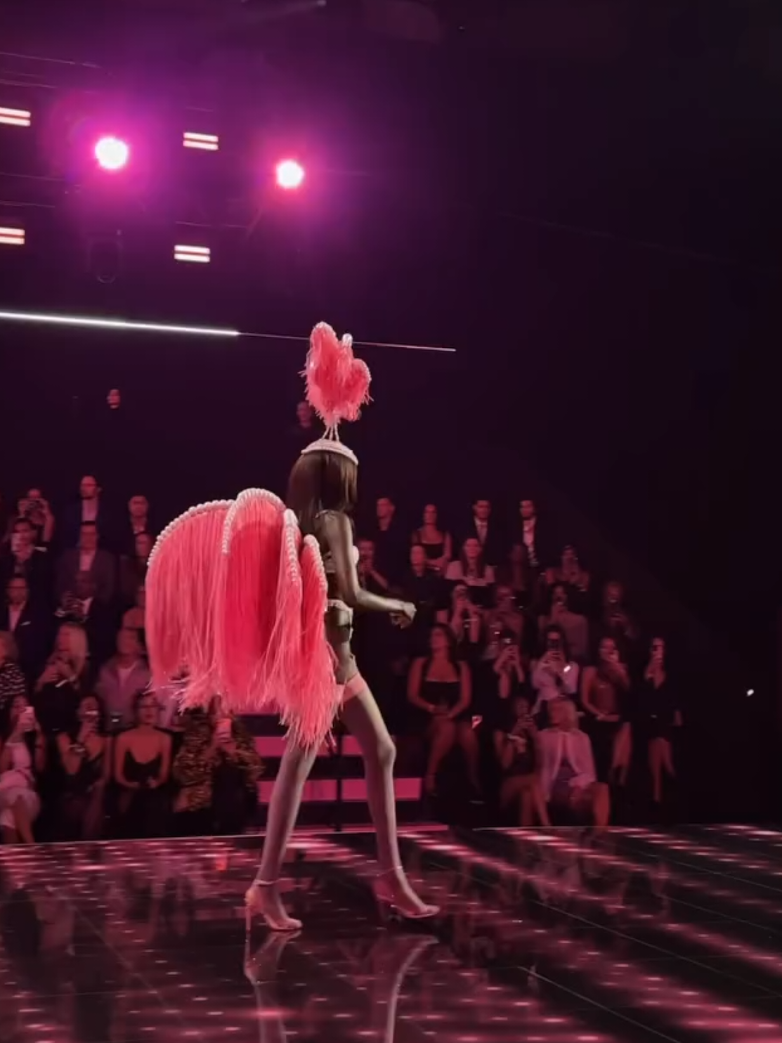 Anok Yai for Victoria's Secret 2025 #anokyai #victoriassecret #victoriasecretshow 