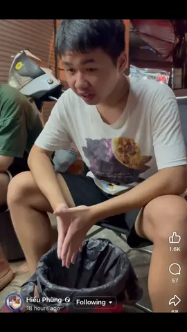 Halal distracție pe străzile din Vietnam! Nici plătit nu aș trage #ayahuaska (sau ce satană e planta asta de-ți dă #avc instant) #🤣🤣🤣 #fyp #braindamage 