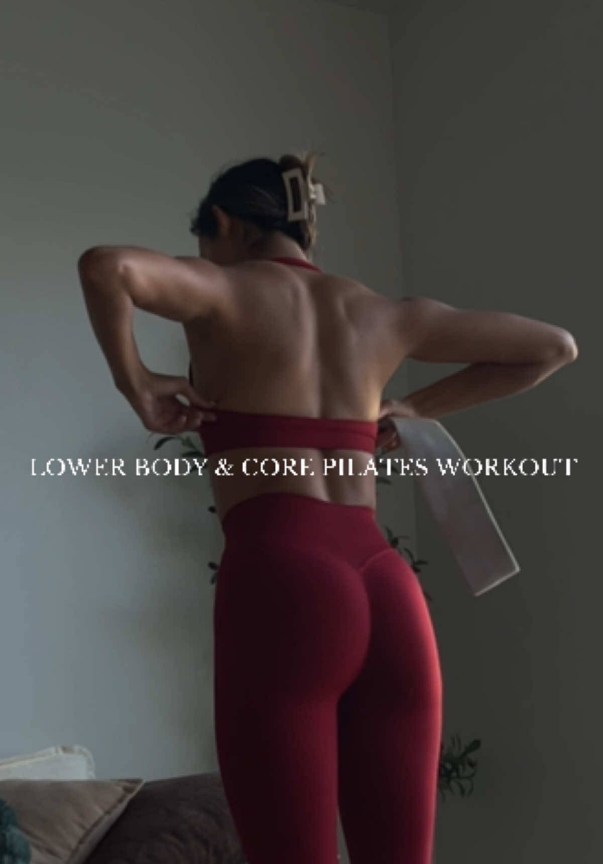 Lower body & core workout! All I used was a resistance band but you can do it without and still feel the burn♥️ #athomeworkout #pilates #athomepilates #pilatesforeverybody #lowerbodypilates 