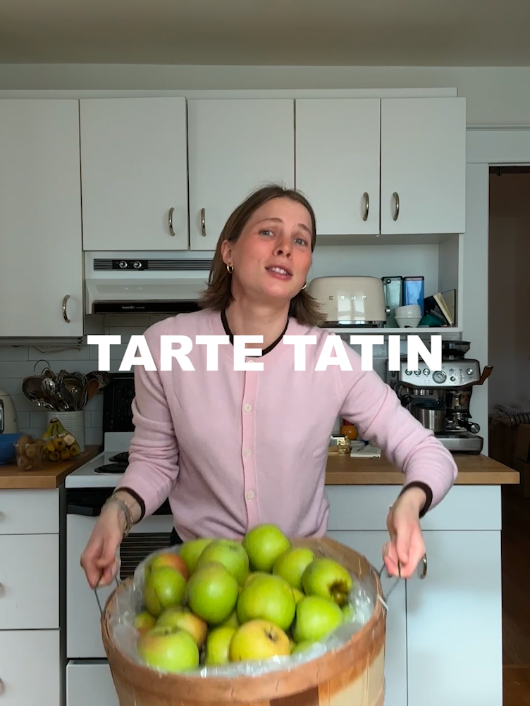 a bushel of apples to make a tarte tatin in @uniqlousa cashmere - fall’s favorite uniform #UNIQLOPartner