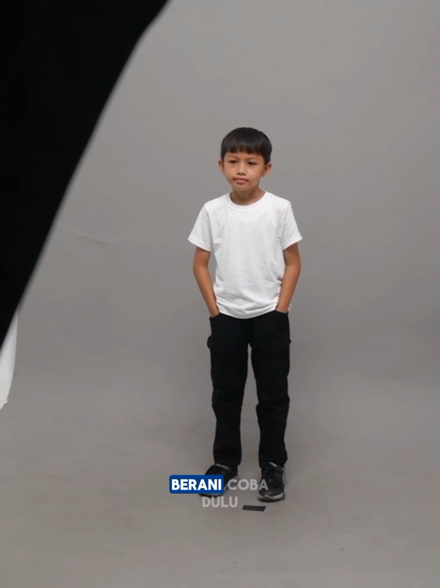 Ngomong salah dikit gapapa, yang penting gaya tetep ada! 🤗 #beranitampil #anakhebat #belajarpercayadiri #kontenanak #fyp 