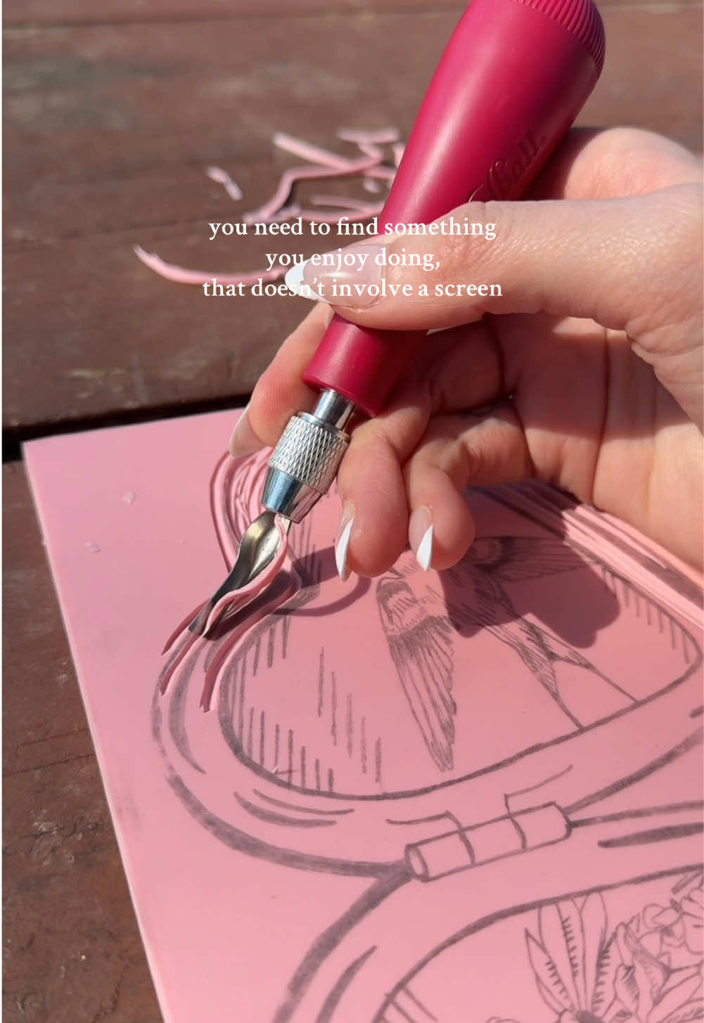 This is a necessity. Life is made up of the things actually happening, not the things you consume from a screen. #blockprint #blockprinting #printmaking #printmaker #artist #artistsoftiktok #linocutprint #linocutprocess #hobby #newhobby #artsandcrafts #DIY #screentime 