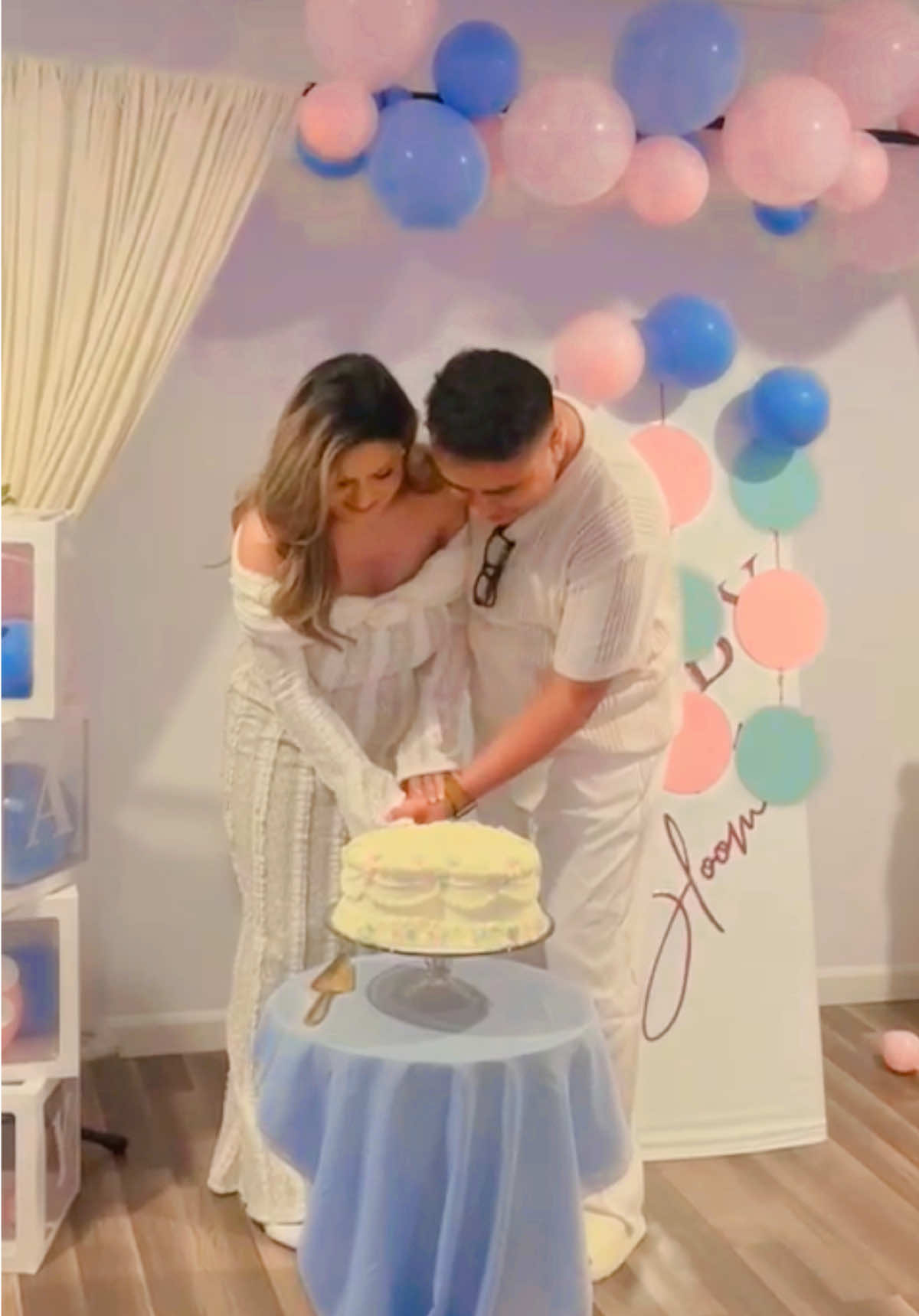 🥹🥹🤍🤍#genderreveal #boyorgirl💙💗 #babyreveal#nepalitiktok#fyp 