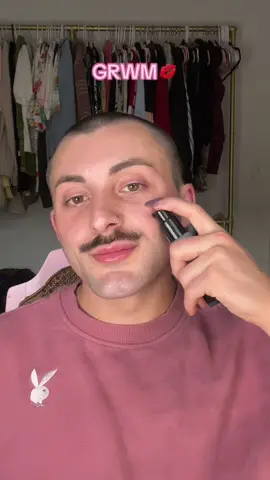 Good morning divas! Let’s get ready for work! In every makeup look I want a flawless base, but today we kept the eyes simple! I hope you enjoy!  Xoxo-Wyatt💕 #lgbt #gay #glam #morningroutine #grwm #beauty #makeup #grwmroutine 
