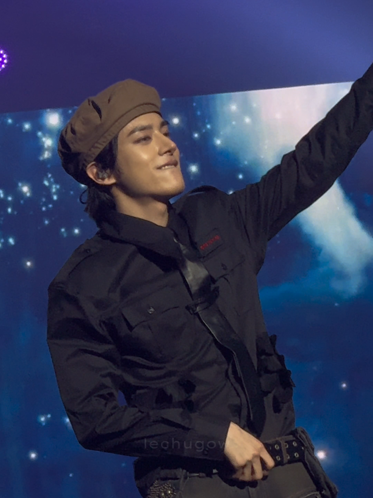 being THIS FINE should be illegal😮‍💨 #jake #enhypen #제이크 #엔하이픈 [@enhypen at Sector K Livin Fest Mandiri]