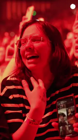 who hurt her 🥺