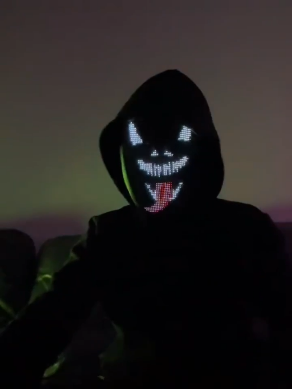 Link on Bio 🔗  order now with discount 💯  and shine in Halloween 🎃 with LED Changing Mask 🎭  have endless face 😈😜  #halloweencostume #halloweenlook #halloween #halloweenmask #trenzzy 
