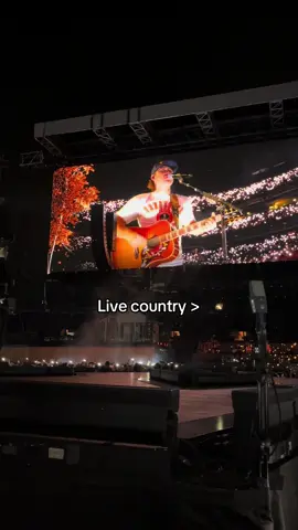 I love love love #countrymusic #countryradio #country #countryconcert #concert 