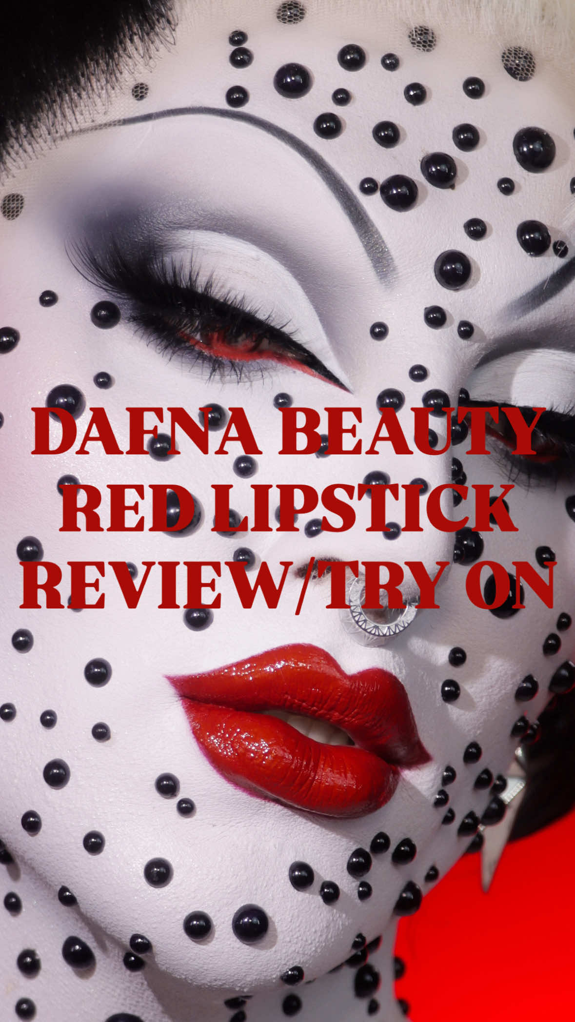 Today we’re trying on red lipsticks from @Dafna Beauty 💋 I’m always looking to add red lipsticks to my collection and these 3 shades are just stunning 💋✨ _ #redlipstick #dafnabeauty #vintagelipstick #lipsticktryon #redlips 