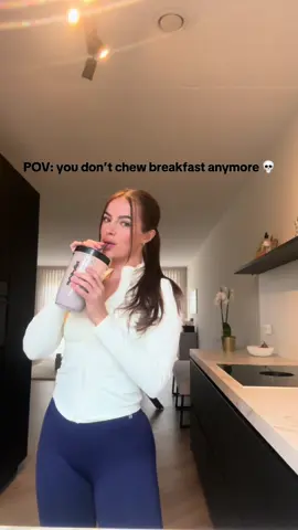 Who’s living on liquid breakfast as well?? #proteinshake #fitnessfood #morningroutine #nutribullet #GymTok 