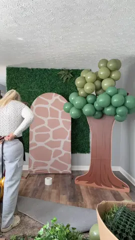 Lo mas comodo para trabajar. Los delantales con tres bolsillos. Resistentes al agua son perfectos para las decoradoras. 