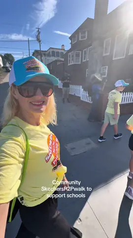POV: You are on a @SKECHERS Pier to Pier walk to support schools in the South Bay. Awesome vibe! ❤️❤️❤️ #skechersp2pwalk #skechersfriendshipwalk2025 #skechers #skechersimpact #community 