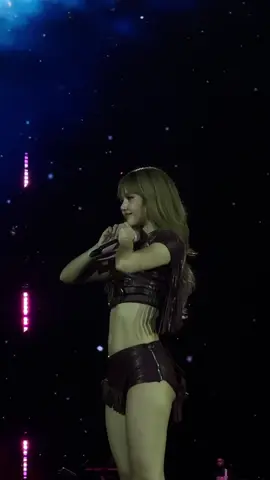 LISA ROARS KAOHSIUNG  #DEADLINEinTaiwan_LISA #DEADLINE_IN_KAOHSIUNG #BLACKPINK_DEADLINE  #lalisa #lalalisa_m 