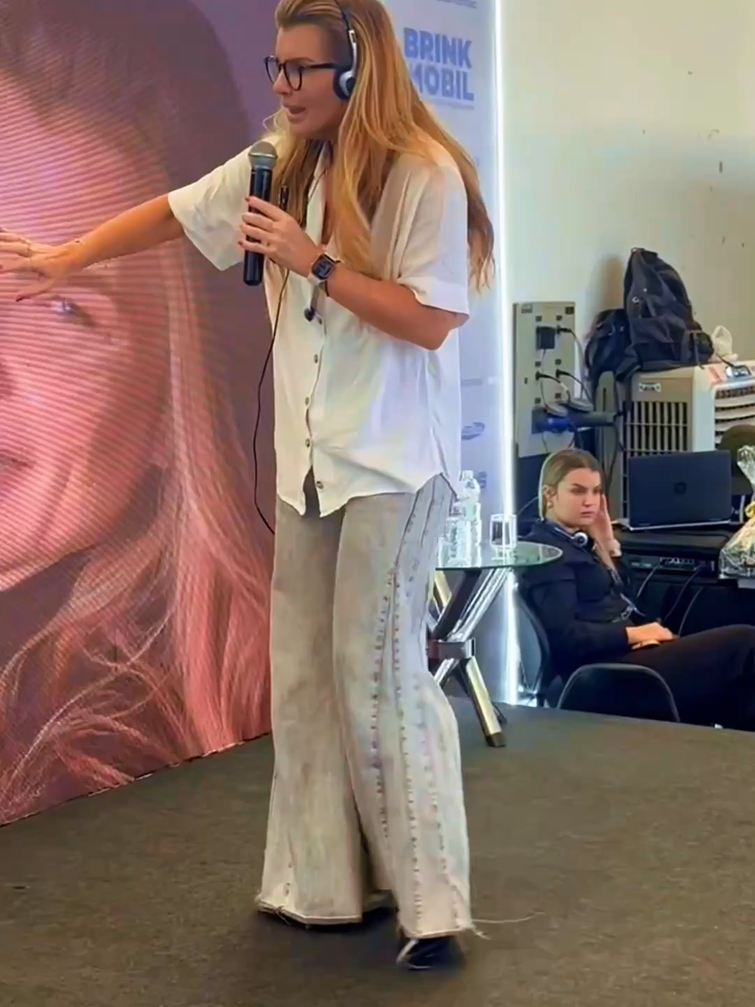 Para você evitar conflitos é só você fazer o seu bem feito e ir embora para casa. 👉🏻 Quer dominar as habilidades essenciais do mercado para crescer na carreira em 2026? Comente 