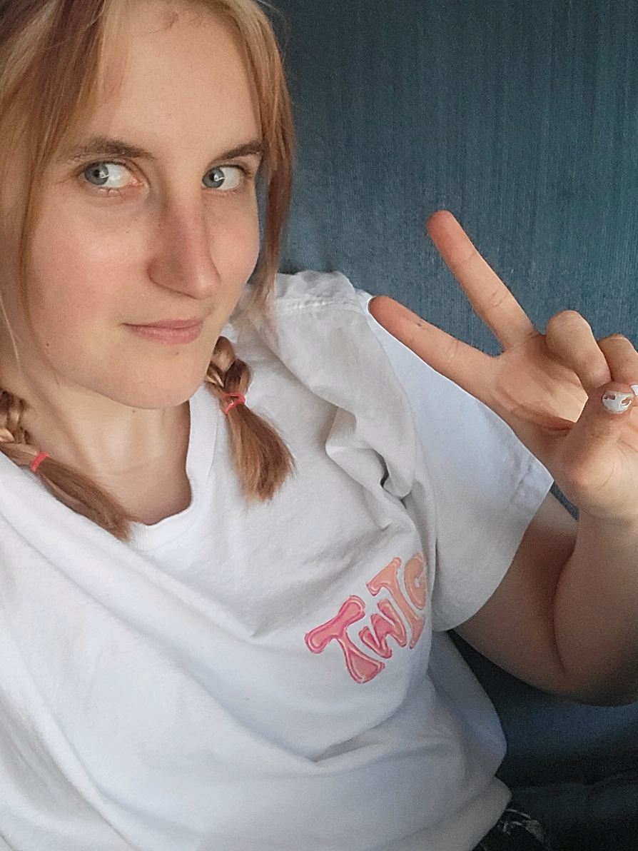 like. that's not what's going on no need to DM me #twice 