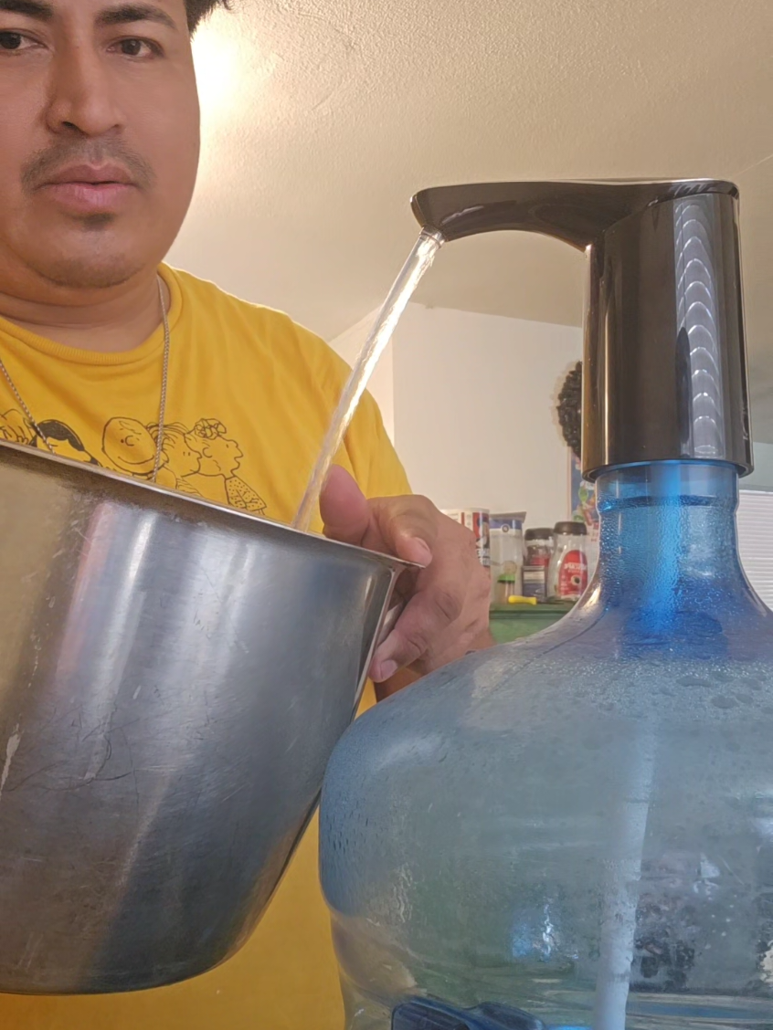 paahe pashe #ojalaseteescapeunlike #alessbarber #alessfans 