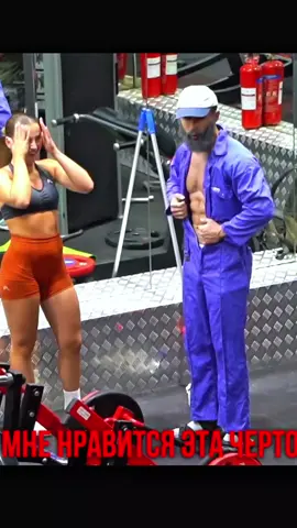 anatoly real Abs Prank with girl ☠️ #anatoly #anatolyprank #gym #showabs #fyp 
