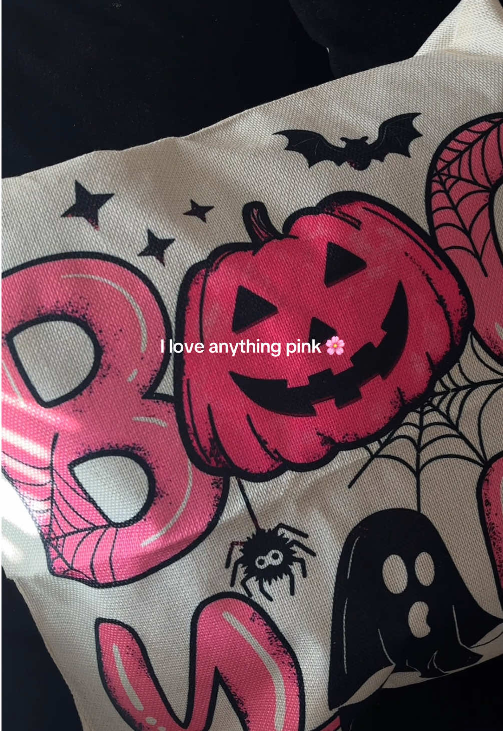 I love anything pink 🤷🏾‍♀️ #homedecor #halloweendecor #fyp #tiktokshopfinds 