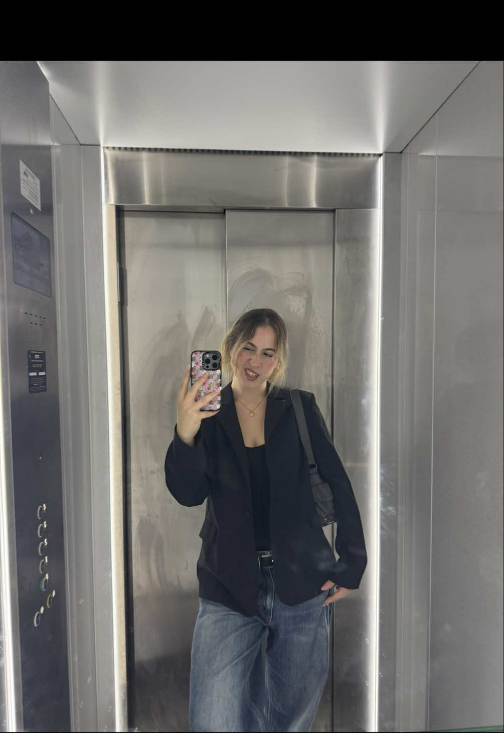 Las redes sociales han destrozado el amor… // Ig: aitanadelarosa 