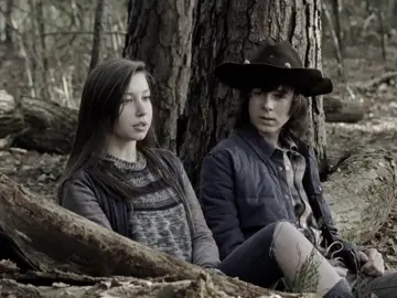 قد دموعي وهمي وحزني #carlgrimes #enid #كارل_غرايمز #اينيد #thewalkingdead 
