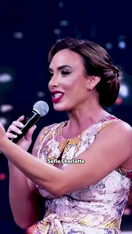 A @Nicole Bahls é um acontecimento! 😂 #Domingão #DançadosFamosos