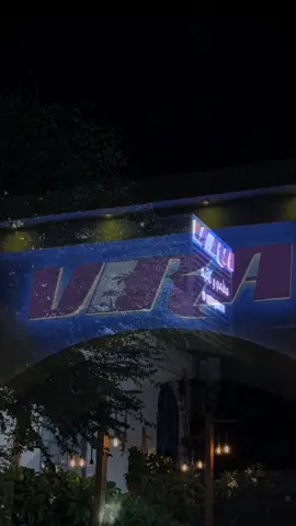 مكان جميل ورايق وهادي قهوتهم لذيذه البراوني عندهم لذيذ 😋✨@منتجع فيرا 