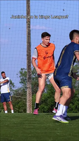 Confira os melhores momentos e cortes do @juninhomanella! 🎥⚽️ Não perca as dicas e jogadas incríveis que vão te inspirar! #Futebol #Inspiração 