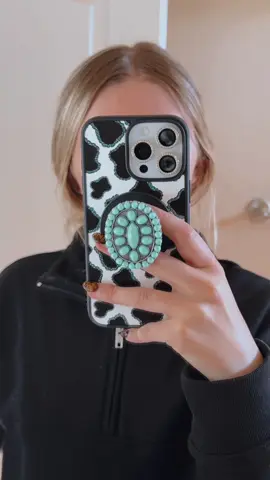 This case combo >> 🖤🤍  #western #turquoise #cowprint #concho 