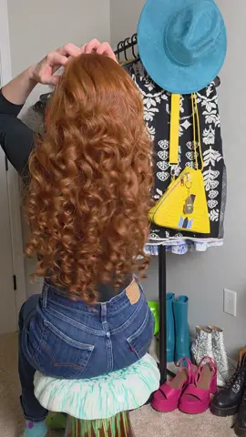 my sock curl method results ! finally learning how to style my long hair. I hope everyone is having a wonderful October.