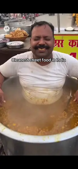 Cleanest street food in India 😂 #funnyvideos #dontletthisflopplease #LIVEIncentiveProgram #LIVEMonetization #PaidPartnership 