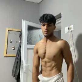 Kısa bi sürede şuanlik boyle!!#gymtiktok #gym #proteinocean #calisthenics #vücutgeliştirme 