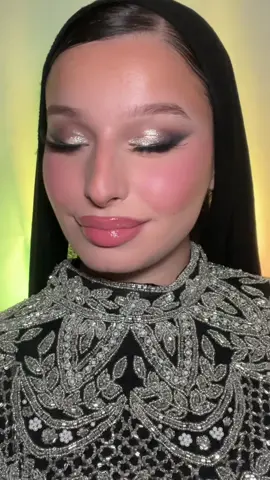 Makeup of the day 🤍         @Huda Beauty pretty grunge palette  @Catrice Cosmetics Space glam 010 Milky Way @essence.cosmetics eye-liner  @SHEGLAM contour stick          @Maybelline Arabia instant anti âge eraser                                                 @NARS Cosmetics afterglow liquid Blush Brazen  @Primark Blush  @RHODE ribbon  #fyp #fypシ゚viral #tiktokalgeria #tiktoktunisia #makeuptutorial 