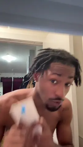 Holy grail . The fact that I grabbed it a few months back from watching the reviews on it . Haven’t turned back @LaRochePosayUS 