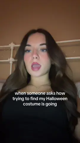 I know im not alone #halloweencostume #foryoupage #fyp #halloween 