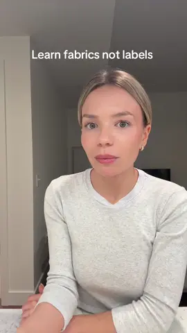 It’s fascinating. I love a brand that has a signature look without a logo. #styletips #stylist #styleinspo 