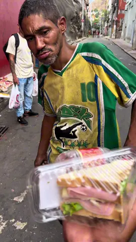 Cada pessoa tem o direito de escolha ! 