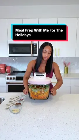 You know I’m loyal to my Ninja CRISPi for my meal preps…but @Ninja Kitchen just dropped the CRISPi Pro so we can cook EVEN MORE food this holiday season 🔥  #NinjaPartner On today’s menu:  -roasted whole chicken with potatoes + carrots  -cinnamon rolls for dessert  #ninjacrispi #mealprepqueen #holidaycooking #EasyRecipes