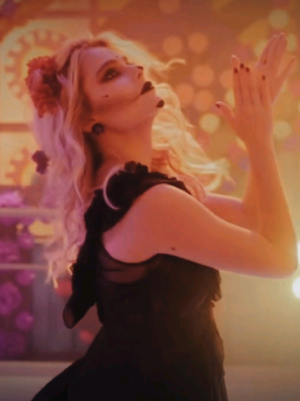 #SOYLUNA - TU CÁRCEL essa foi a festa mais linda de toda a série e eu não aceito que o benicio estragou o momento do meu simbar 😭😭 #foryoupage #diadelosmuertos  #viral #tipografia 