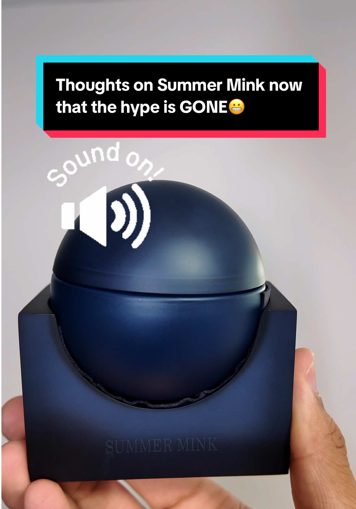 Remember Summer Mink?🤔 Drake’s Fragrance that mix summer and winter notes and had us all in a chokehold to cop? Now after all of these months, it’s no longer in the conversation.  What are your thoughts on Summer Mink?👀 #fyp #cologne #fragrance #drake #ovo 