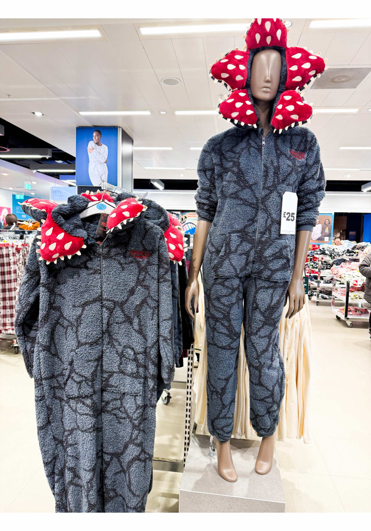 NEW Stranger Things Demogorgan onesie from @Primark ❤️ #primark #demogorgon #strangerthings #primarkstrangerthings 