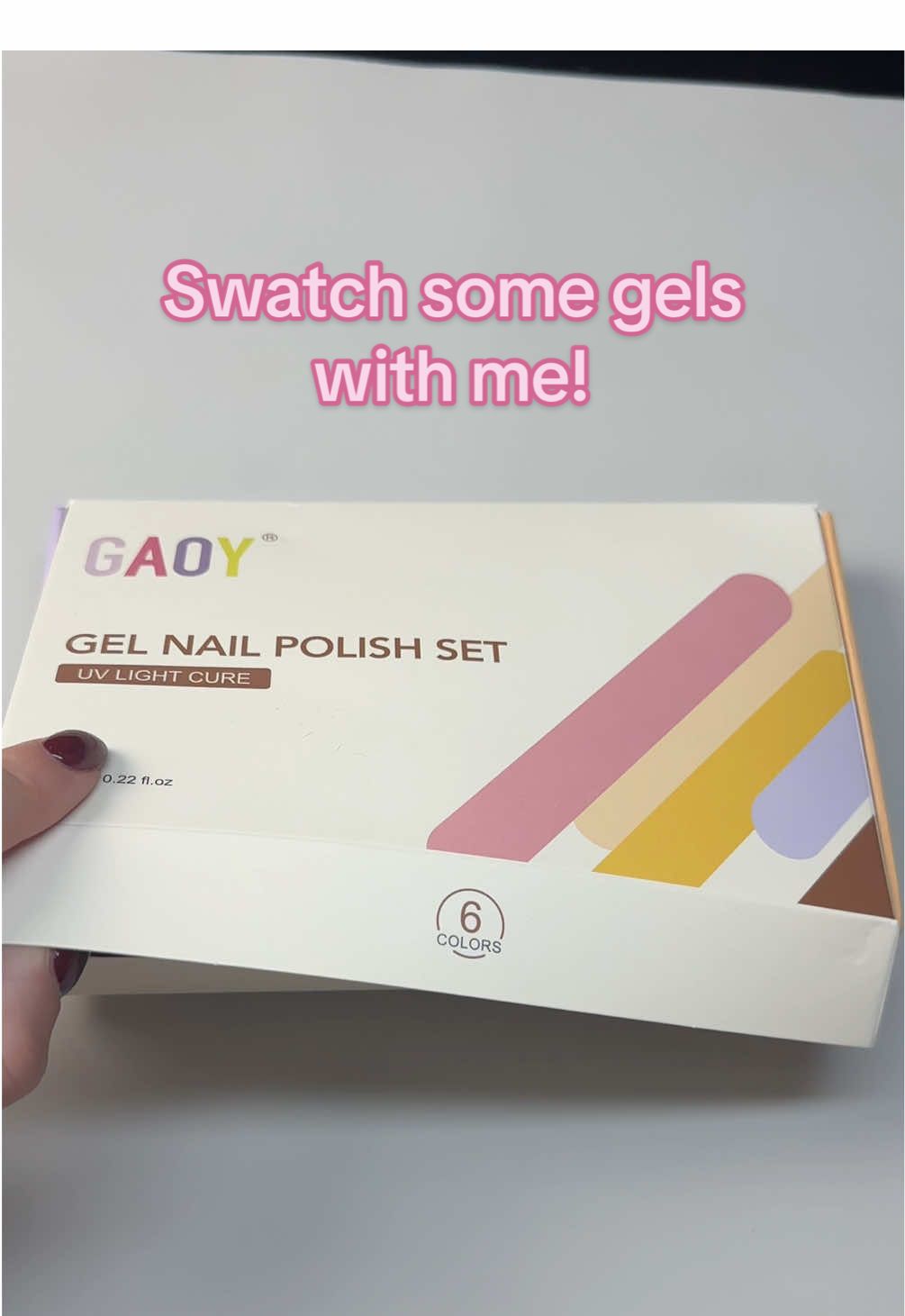 Okkkkk Gaoy, I am really into these greens! For a budget friendly gel set I really liked how these swatched. They are slightly jelly but not sheer which is a combo you don’t see a lot but this brand really nails. I have some rose shades from Gaoy in this type of gel color and those perform so well. Lmk what else you love from this brand! I have enjoyed everything I’ve tried so far #nails #swatch #gel #gelpolish #gaoy 